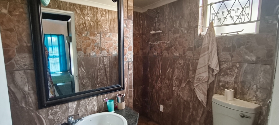 9 Bedroom Property for Sale in Generaal De Wet Free State